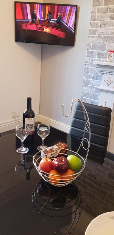 הוילה ליברפול Riverpool - Elegant House 1 Minute Walk To Anfield Stadium מראה חיצוני תמונה